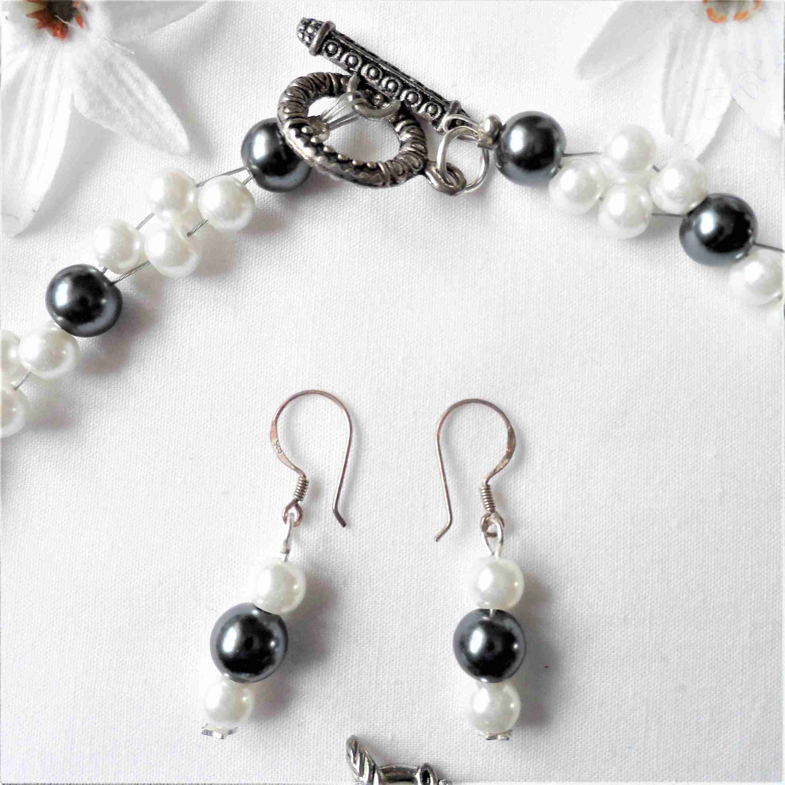 Handmade Ivory & Grey Pearl Necklace Bracelet & Earring Set ~ With Toggle Fastening~ Free Postage - Image 3