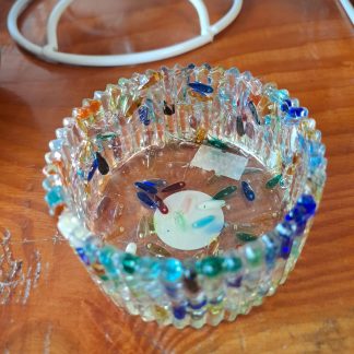 Resin ribbed jewellery pot, clear with beads