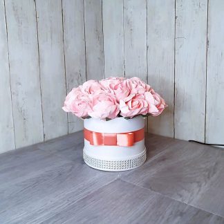 Flower Hat Box, Flower Arrangement, Mothers Day Flowers, Rose Hat Box, Flower Gift, Birthday Gift, Christmas Flowers, Mother of the Bride