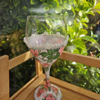 Wine glass (pink rose)